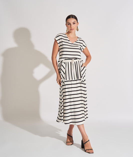 Conjunto Blusa e Saia Midi Letícia